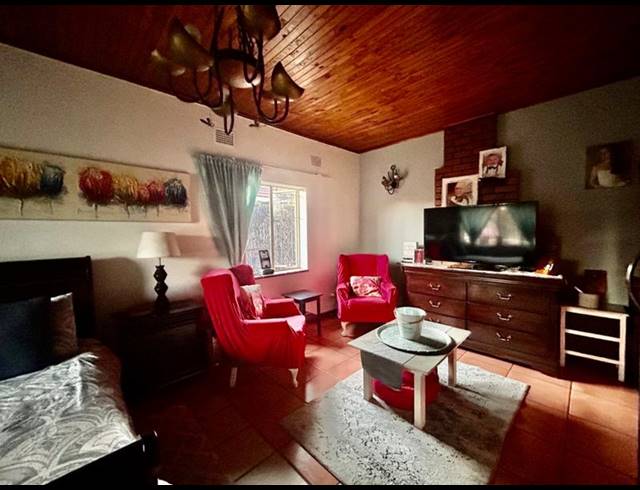 2 BEDROOM HOUSE FOR SALE IN VANDERBIJLPARK CE 1